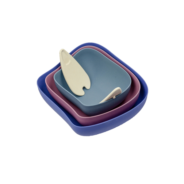 Salad Bowls & Tongs Image 1